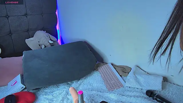 Snapshot of AmandaBrooks_18 chatting on 2, 3, 2025 AmandaBrooks 18 online show from 2, 3, 2025