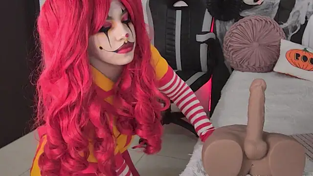 Snapshot of AmandaBrooks_18 chatting on 1, 11, 2025 AmandaBrooks 18 online show from 1, 11, 2025