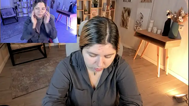 Snapshot of DiaAngell chatting on 26, 9, 2025 DiaAngell online show from 26, 9, 2025