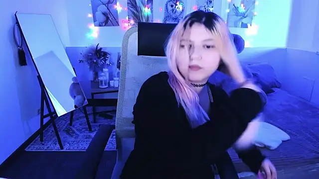 Snapshot of DiaAngell chatting on 27, 2, 2026 DiaAngell online show from 27, 2, 2026