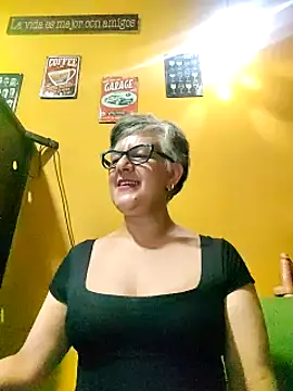 ilonna2025 online show from 5, 3, 2025