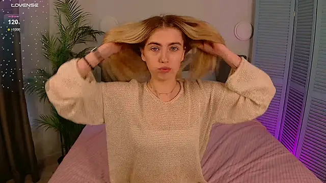 Snapshot of HeartyHeart chatting on 24, 1, 2025 HeartyHeart online show from 24, 1, 2025