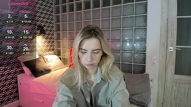 Snapshot of HeartyHeart chatting on 17, 2, 2025 HeartyHeart online show from 17, 2, 2025