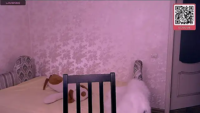 Snapshot of HeartyHeart chatting on 4, 10, 2025 HeartyHeart online show from 4, 10, 2025