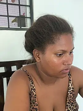 Snapshot of madell chatting on 4, 3, 2025 madell online show from 4, 3, 2025