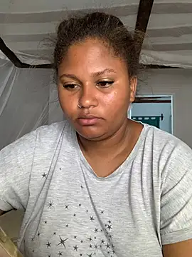 Snapshot of madell chatting on 6, 3, 2025 madell online show from 6, 3, 2025