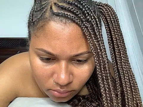 Snapshot of madell chatting on 23, 9, 2025 madell online show from 23, 9, 2025