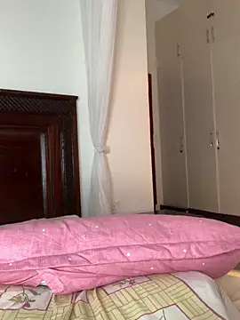 Snapshot of madell chatting on 1, 11, 2025 madell online show from 1, 11, 2025