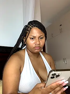 Snapshot of madell chatting on 6, 11, 2025 madell online show from 6, 11, 2025