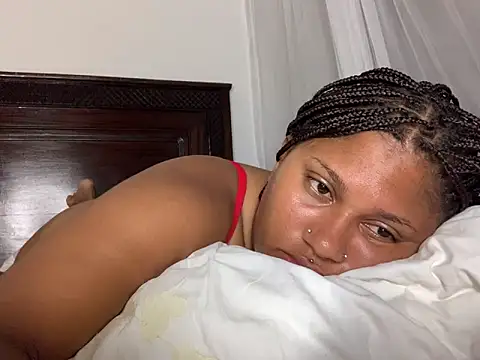 Snapshot of madell chatting on 20, 11, 2025 madell online show from 20, 11, 2025