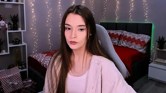 Snapshot of RayWillliams chatting on 16, 12, 2025 RayWillliams online show from 16, 12, 2025