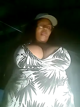 Snapshot of bubblendz1988 chatting on 18, 10, 2025 bubblendz1988 online show from 18, 10, 2025
