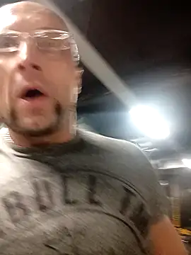 Snapshot of bobbuilder77pl chatting on 6, 2, 2025 bobbuilder77pl online show from 6, 2, 2025