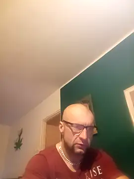 Snapshot of bobbuilder77pl chatting on 18, 2, 2025 bobbuilder77pl online show from 18, 2, 2025