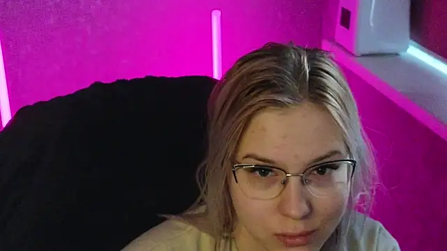 HotBrandyX online show from 10, 3, 2025