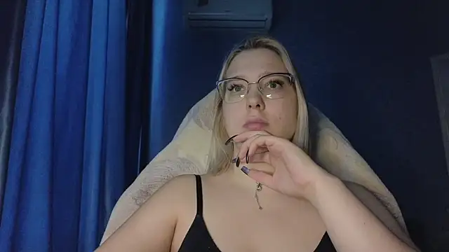 HotBrandyX online show from 14, 11, 2025