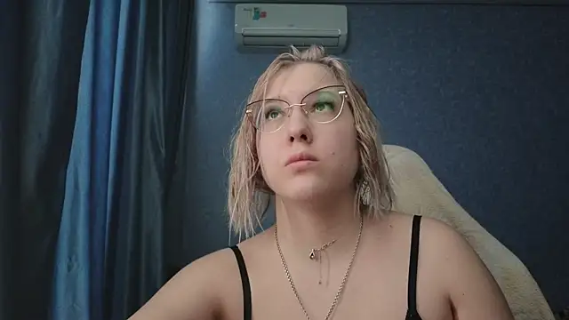 Snapshot of HotBrandyX chatting on 19, 3, 2026 HotBrandyX online show from 19, 3, 2026