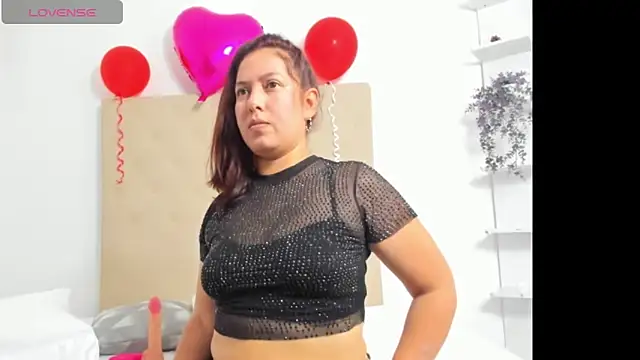 Michelle Jaramillo online show from 18, 2, 2025