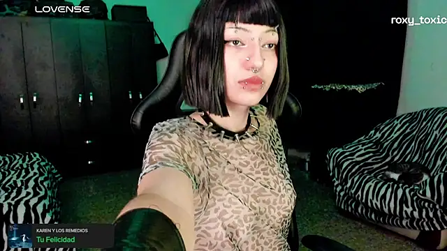 roxy toxic online show from 5, 11, 2025