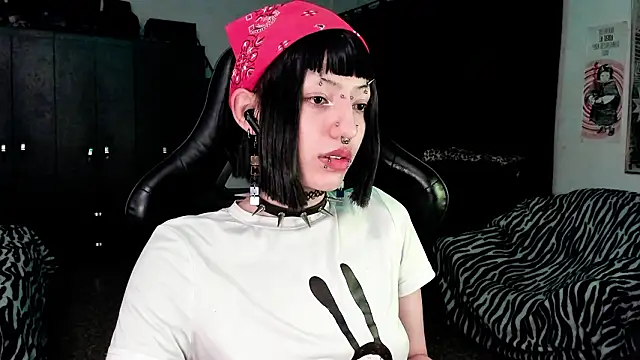 roxy toxic online show from 16, 1, 2026