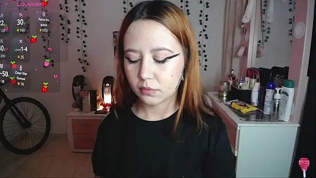 Snapshot of _codeline chatting on 13, 11, 2025 codeline online show from 13, 11, 2025