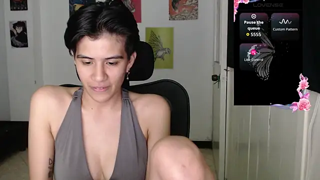 Snapshot of Dha_lia0 chatting on 4, 12, 2025 Dha lia0 online show from 4, 12, 2025