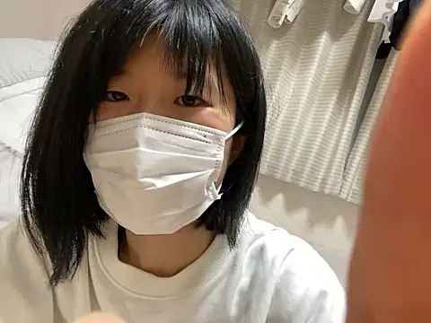 Snapshot of riri_riri_jp chatting on 28, 10, 2025 riri riri jp online show from 28, 10, 2025