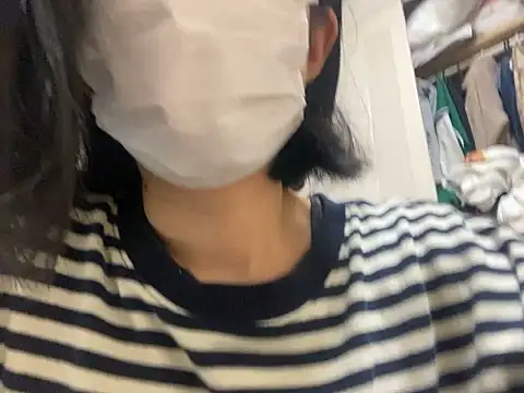 Snapshot of riri_riri_jp chatting on 7, 11, 2025 riri riri jp online show from 7, 11, 2025