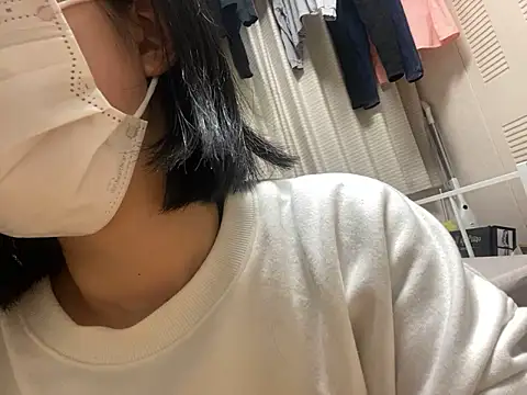 Snapshot of riri_riri_jp chatting on 26, 11, 2025 riri riri jp online show from 26, 11, 2025