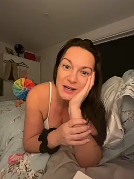 Snapshot of GoddessLucyRose chatting on 6, 10, 2025 GoddessLucyRose online show from 6, 10, 2025