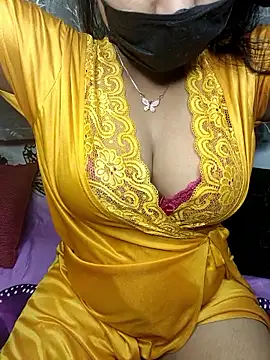 Snapshot of Love_Evaa chatting on 10, 9, 2025 Love Evaa online show from 10, 9, 2025