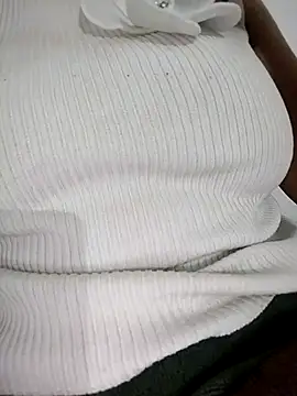 Snapshot of tasty_Chocobaar chatting on 23, 11, 2025 tasty Chocobaar online show from 23, 11, 2025