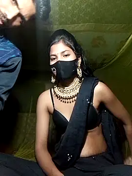 Hot couple 1 online show from 10, 3, 2025