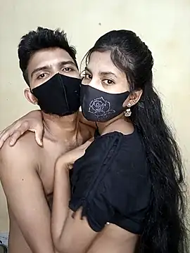 Hot couple 1 online show from 17, 9, 2025