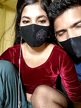 Hot couple 1 online show from 28, 9, 2025