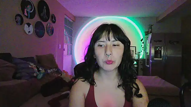 Snapshot of GinnyDelice chatting on 11, 1, 2026 GinnyDelice online show from 11, 1, 2026