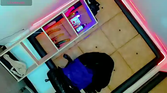 Barbie Latina online show from 18, 3, 2025