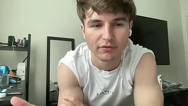 Snapshot of ryan_28747 chatting on 22, 4, 2026 ryan 28747 online show from 22, 4, 2026
