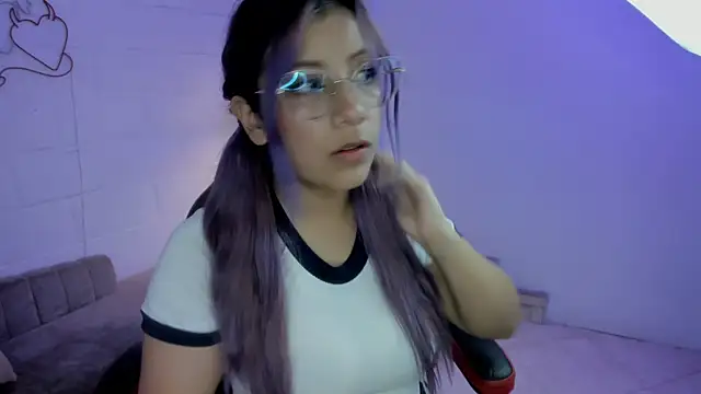 Snapshot of Hiraku_dl chatting on 28, 2, 2025 Hiraku dl online show from 28, 2, 2025