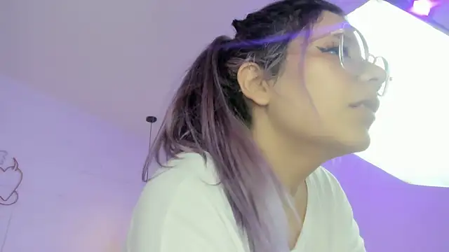 Snapshot of Hiraku_dl chatting on 1, 3, 2025 Hiraku dl online show from 1, 3, 2025