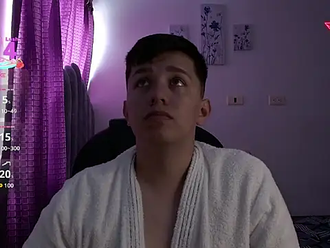 Alan red online show from 8, 9, 2025