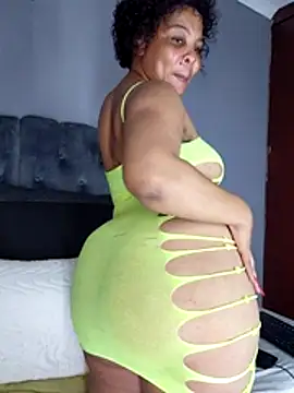 Snapshot of Fattypussyxx chatting on 25, 4, 2026 Fattypussyxx online show from 25, 4, 2026