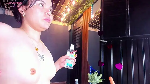 Snapshot of Zoe_Cheshire chatting on 15, 2, 2025 Zoe Cheshire online show from 15, 2, 2025