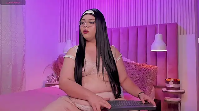 ScarlettDreamss7 online show from 8, 7, 2026