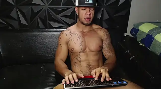 Snapshot of Jacob_Beckett chatting on 5, 3, 2025 Jacob Beckett online show from 5, 3, 2025