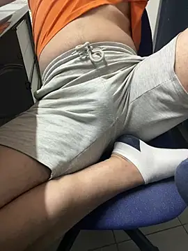 Greeneyes0820 online show from 26, 4, 2026