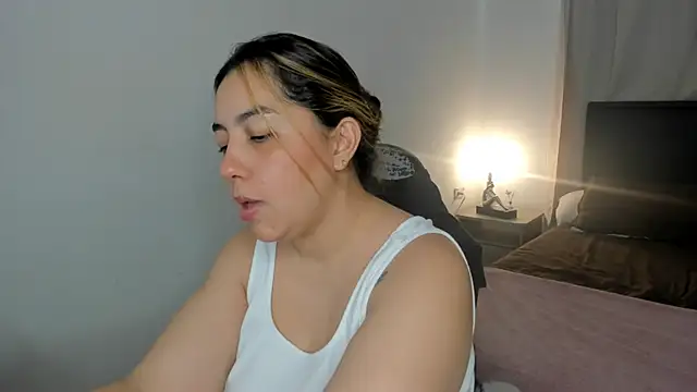 brithany olson25 online show from 15, 4, 2026