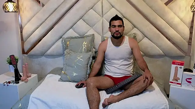 luxurycoupl online show from 7, 2, 2025