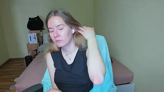 EmilyPaw online show from 15, 3, 2025