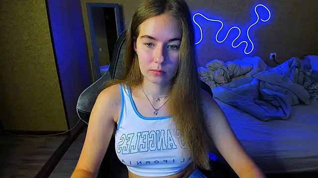 EmilyPaw online show from 2, 6, 2026